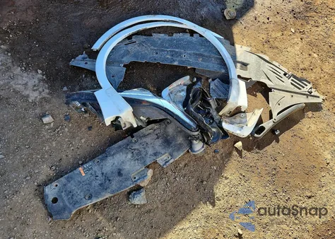 2017 Buick Envision Essence z USA, uszkodzony, nr VIN LRBFXDSA1HD237389